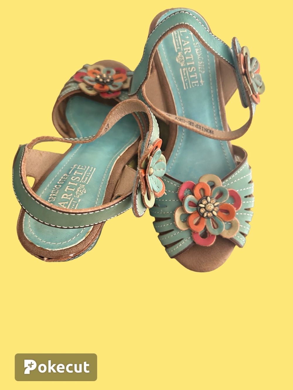 Artiste Women’s Turquoise Multi-Color Floral Sandals